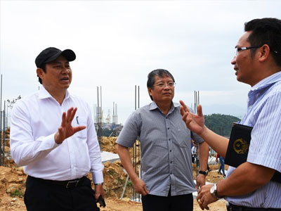 Chủ tịch Đà Nẵng: Không phải cứ có tiền, doanh nghiệp làm gì cũng được
