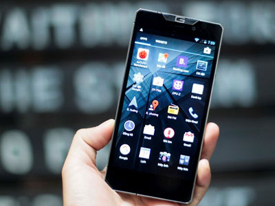 Smartphone siêu sang của Nga về VN giá 68 triệu đồng