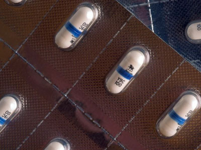 Đằng sau sự ra đời của thuốc chống HIV đầu tiên