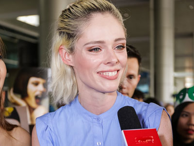 Siêu mẫu thế giới Coco Rocha tươi tắn ở sân bay Tân Sơn Nhất