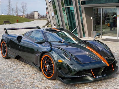 Siêu xe 2,5 triệu đô Pagani Huayra BC màu độc xuất xưởng