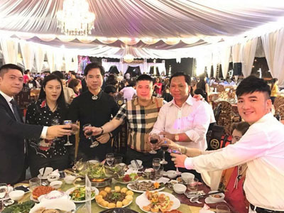 Hình ảnh đám cưới ở Ninh Bình mời toàn ngôi sao ca nhạc
