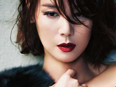"Mẹ Kim Tan" Kim Sung Ryung: Cựu Hoa hậu Hàn có chồng đại gia và đứa con người Việt