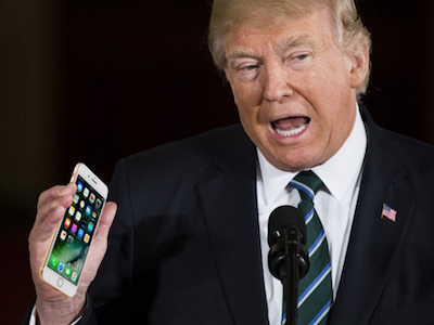 Trump có thể đã bỏ smartphone Android để dùng iPhone