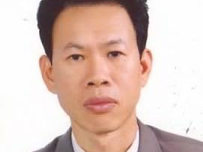Bắt Trưởng phòng Tư pháp nhận hối lộ 2.400 USD