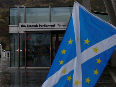 Scotland ngưng bỏ phiếu rời Anh sau vụ tấn công London