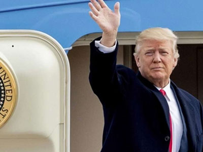 Việt Nam mời Tổng thống Trump sang thăm