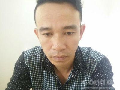 Bỏ hơn chục triệu mua điện thoại iPhone... "đồ chơi"