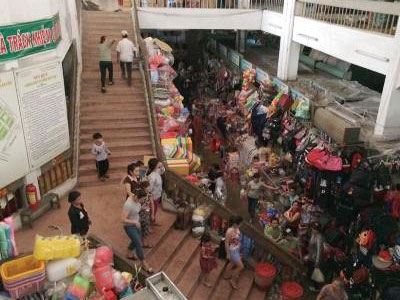 Cháy hàng vàng mã ở chợ lớn thứ hai Huế