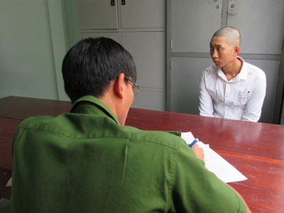 Đi mua thuốc lá, giở trò dâm ô với bé gái con chủ quán