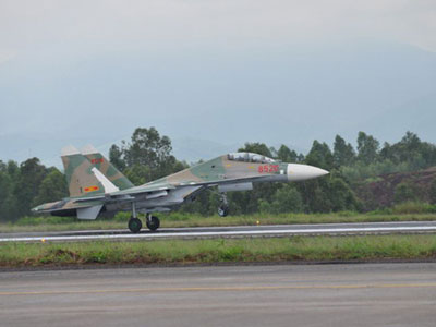 Su-27 chưa nâng cấp vẫn đủ khả năng chiến thắng J-10 trong không chiến?