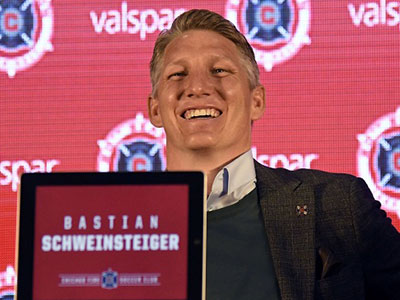 "Cạn lời" vì câu hỏi Schweinsteiger giúp Chicago Fire vô địch... World Cup
