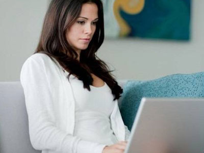 Mọi mật khẩu của chồng đều là ngày sinh của tình cũ