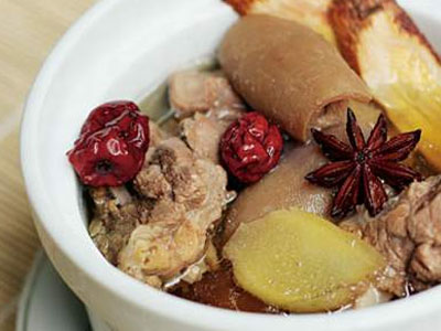 Giúp chàng hết đau khi xuất quân
