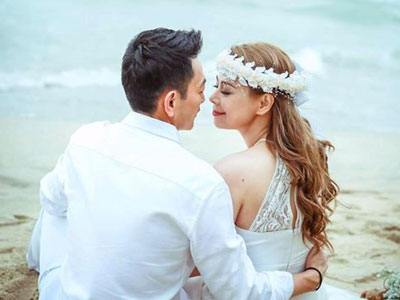 Ca sĩ Thanh Thảo đăng ảnh cưới với bạn trai Việt kiều