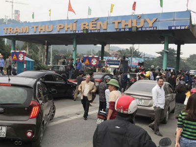 Bộ GTVT giảm 50% phí qua cầu Bến Thủy