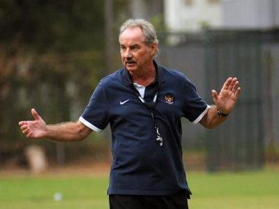 HLV Alfred Riedl chưa nghỉ hưu, để ngỏ khả năng quay lại Việt Nam