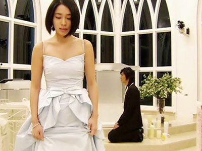 Hủy bỏ hôn lễ vì không thể chấp nhận yêu cầu của mẹ vợ