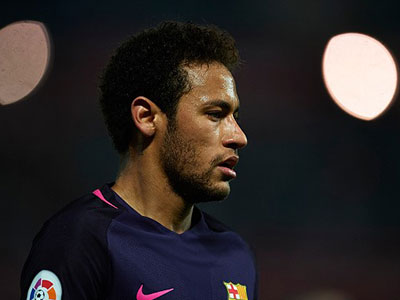 Neymar phấn khích khi vào câu lạc bộ 100 bàn thắng