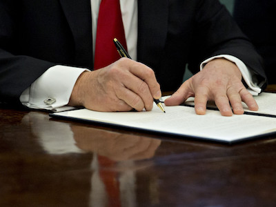 Donald Trump cho phép nhà cung cấp dịch vụ Internet bán lịch sử duyệt web của người dùng