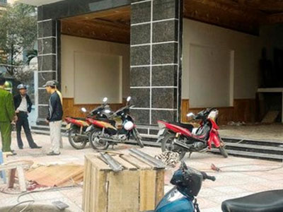 Cắt thùng phuy gây nổ, một bảo vệ chết thảm