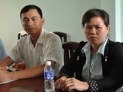 Hàng trăm cán bộ xin nghỉ việc vì lương thấp