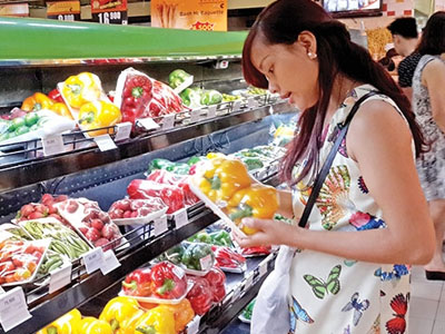 Vợ chồng son lương tháng 10 triệu, bố chồng cho thêm 14 triệu/tháng vẫn thiếu trước hụt sau