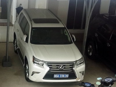 Đơn vị tặng xe sang cho Cà Mau bị kiện đòi nợ