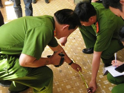 Nữ Phó giám đốc BHXH chết trong tư thế treo cổ