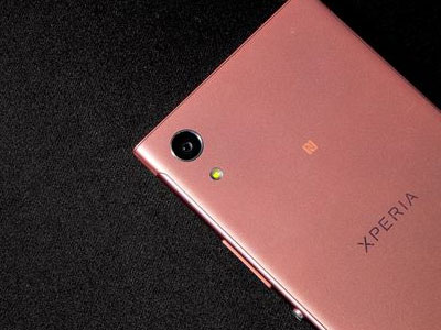 Clip: Đánh giá nhanh Sony Xperia XA1
