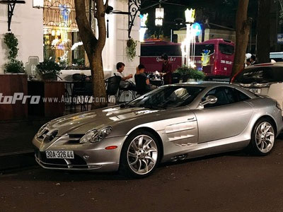 "Mũi tên bạc" Mercedes SLR McLaren tái xuất tại Hà Nội