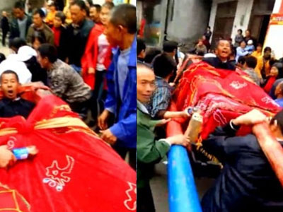 Tổ chức đám tang giả để xem... mình chết thế nào