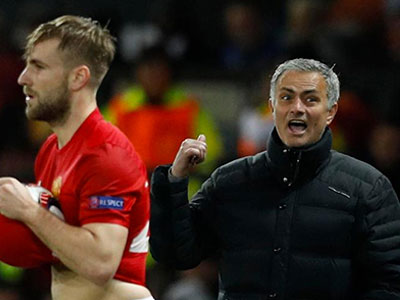 Mourinho bị chê chỉ dám bắt nạt cầu thủ trẻ
