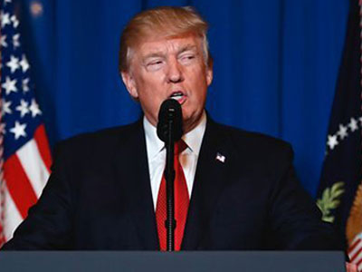 Trump ca ngợi lính Mỹ phóng tên lửa tấn công Syria