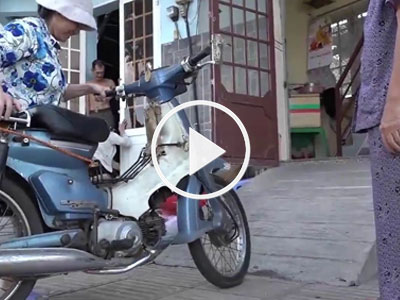 Video: Nỗi lo bị đập thềm cao gần 2m trên tuyến nội đô đẹp nhất Sài Gòn