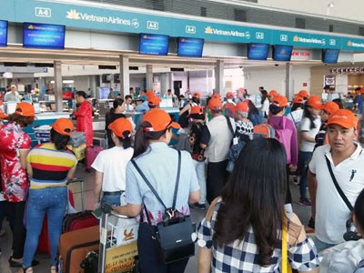 Du khách Việt ăn cắp, chửi bậy: "Cấm cửa" xuất ngoại du lịch