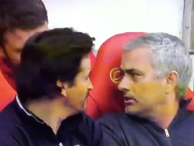 Fan MU bất ngờ vì Mourinho không biết Diego Forlan là ai