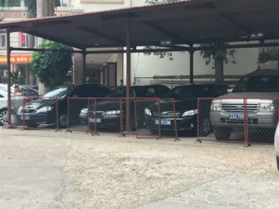 Hà Nội yêu cầu không nhận xe biếu tặng từ doanh nghiệp
