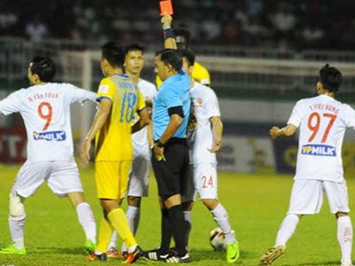 HAGL đã không giữ được lời hứa của bầu Đức