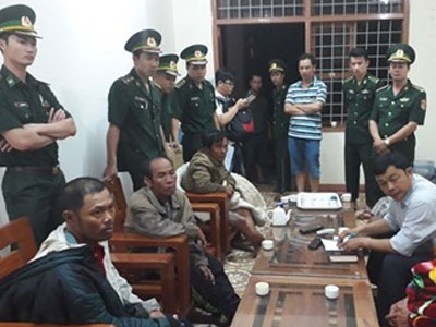 Tàu sắt tông chìm tàu cá, bỏ mặc 4 ngư dân giữa biển đêm