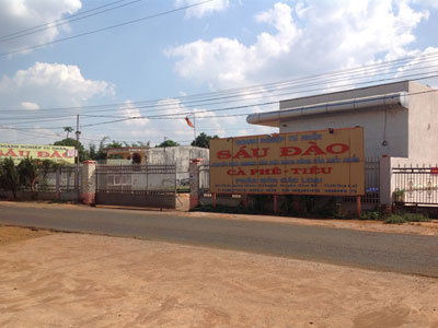 Viết "tâm thư" nhờ chồng con trả hơn 50 tỉ đồng trước khi bỏ trốn