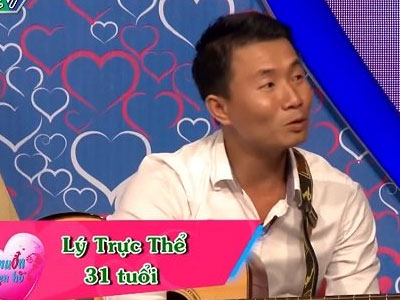Bạn muốn hẹn hò: Chàng bán xổ số tán đổ cô giáo khó tính sau sự cố "đau tim"