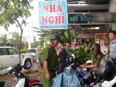 Người đàn ông bị trói tay, chân chết trong nhà nghỉ