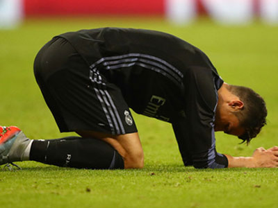 Ronaldo, Bale dính chấn thương trong trận thắng Bayern