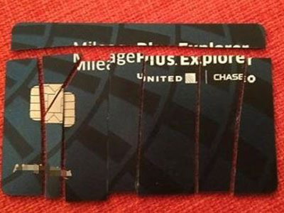 Tức giận, người dùng đồng loạt đánh giá “1 sao” cho ứng dụng của United Airlines