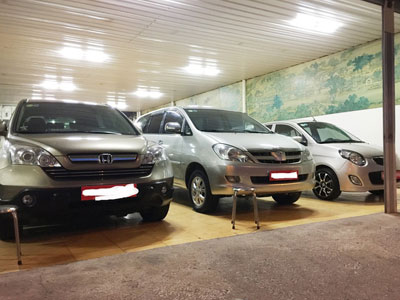 Dân buôn xe cũ "toát mồ hôi" trong cuộc chiến giảm giá xe mới