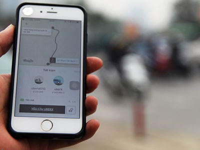 Ở Việt Nam nhưng bị trừ tiền đi Uber ở... Nga