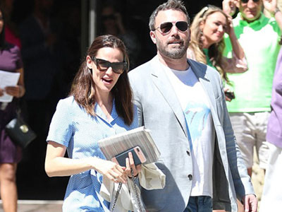 Ben Affleck và Jennifer Garner vui vẻ đi lễ nhà thờ cùng nhau dù vừa ly hôn