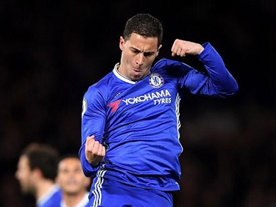 Benzema muốn Real mua Hazard
