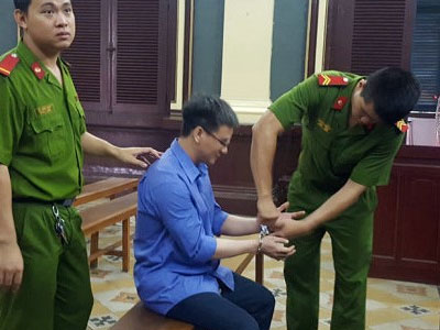 Kẻ cuồng yêu sát hại con giáo sư ở Sài Gòn lại hầu tòa